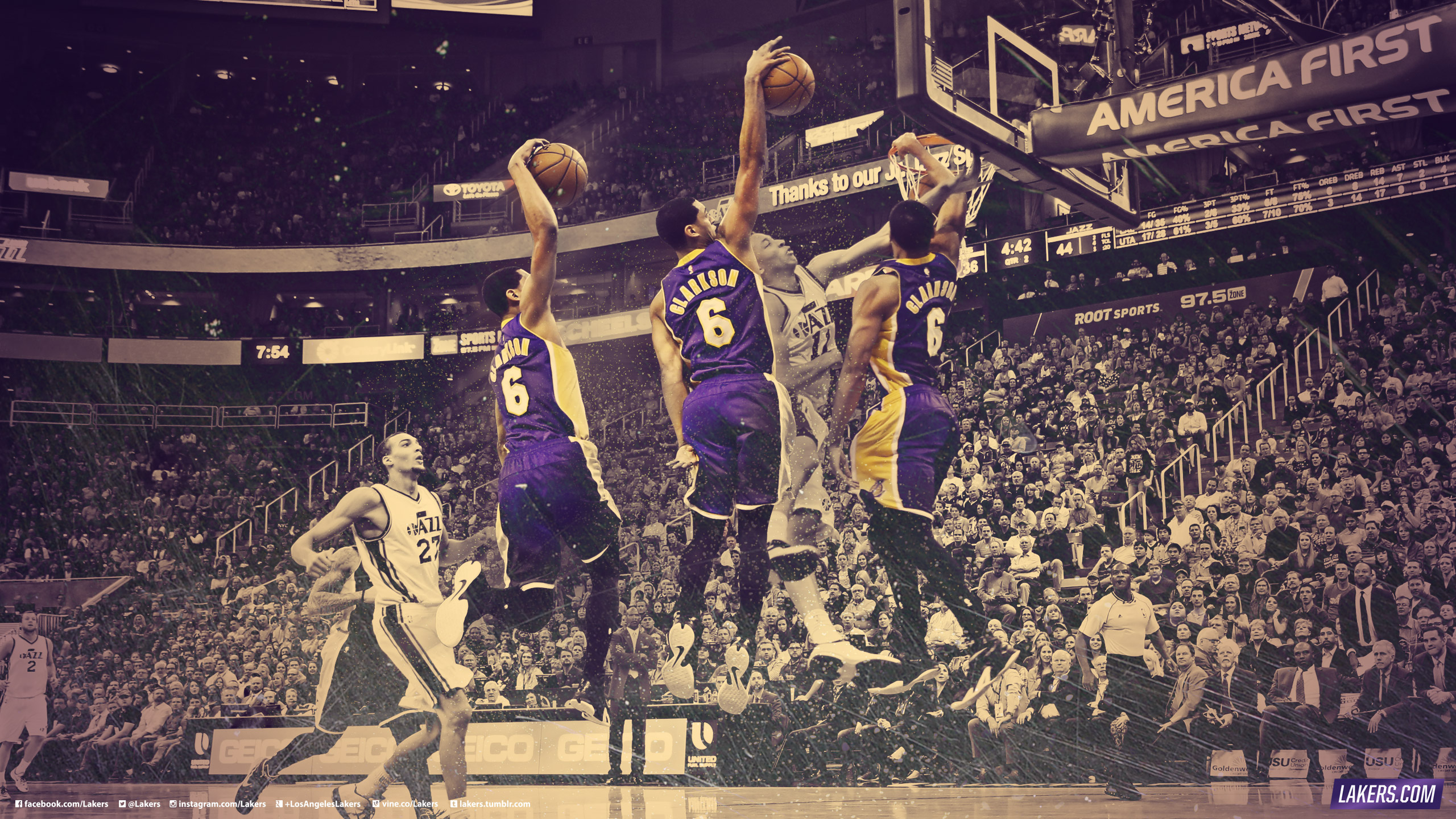 Jordan Clarkson Dunk Lakers Wallpaper