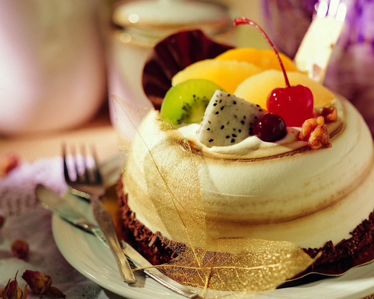 Fruit Cake Wallpaper