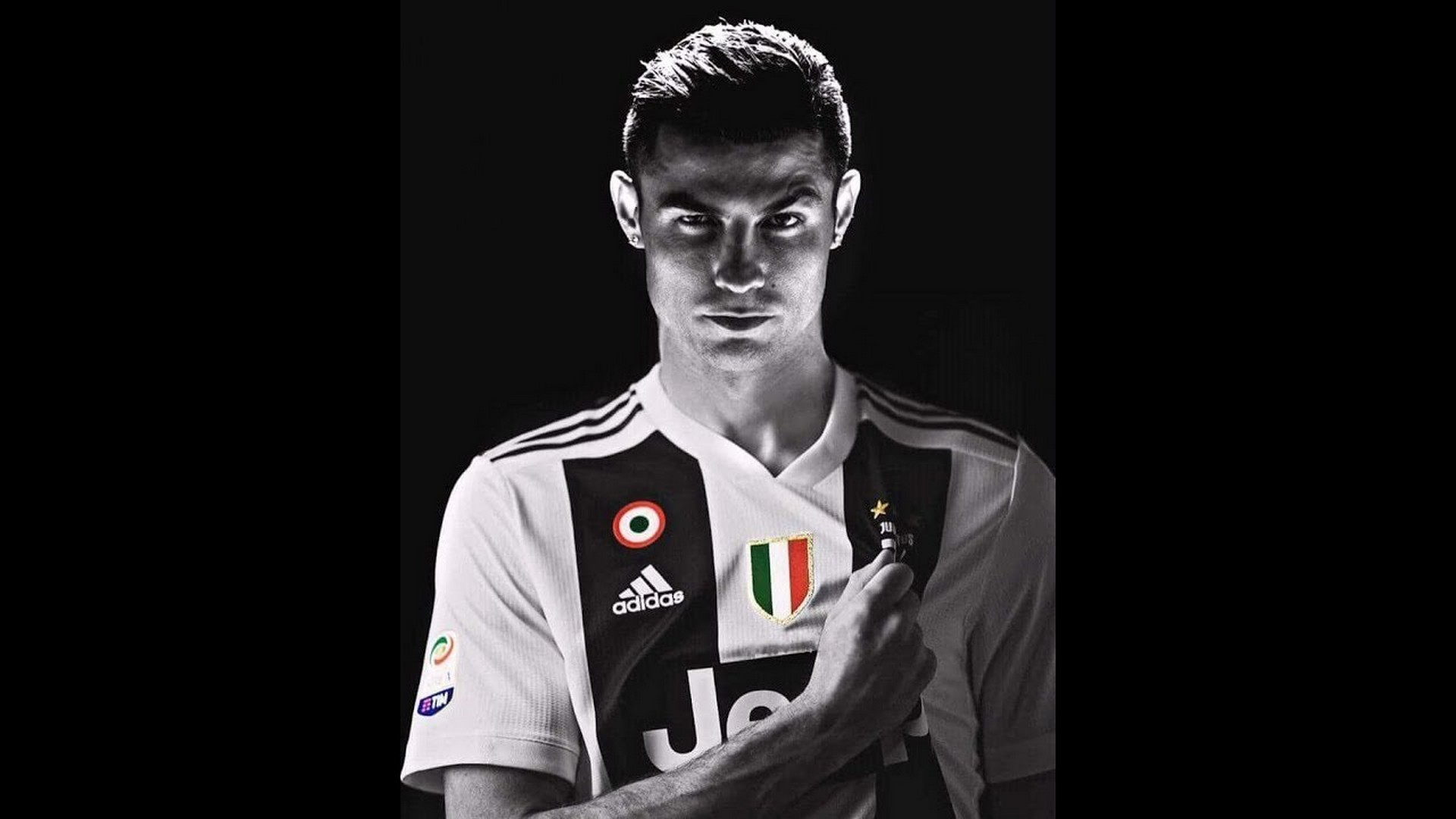 HD Wallpaper Cristiano Ronaldo Juventus with image resolution 1920x1080 pixel. You can make this wallpaper for your Desktop Computer Backgrounds, Mac Wallpapers, Android Lock screen or iPhone Screensavers