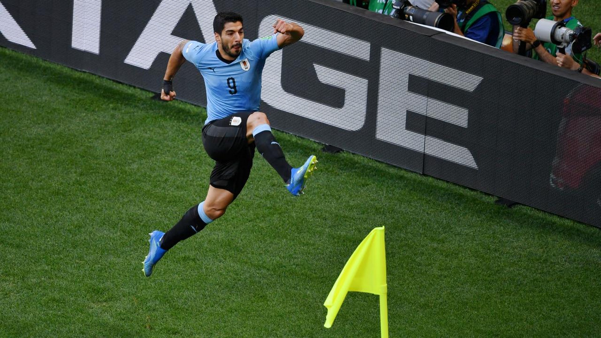 Luis Suarez Uruguay Wallpaper HD With Resolution 1920X1080 pixel. You can make this wallpaper for your Desktop Computer Backgrounds, Mac Wallpapers, Android Lock screen or iPhone Screensavers